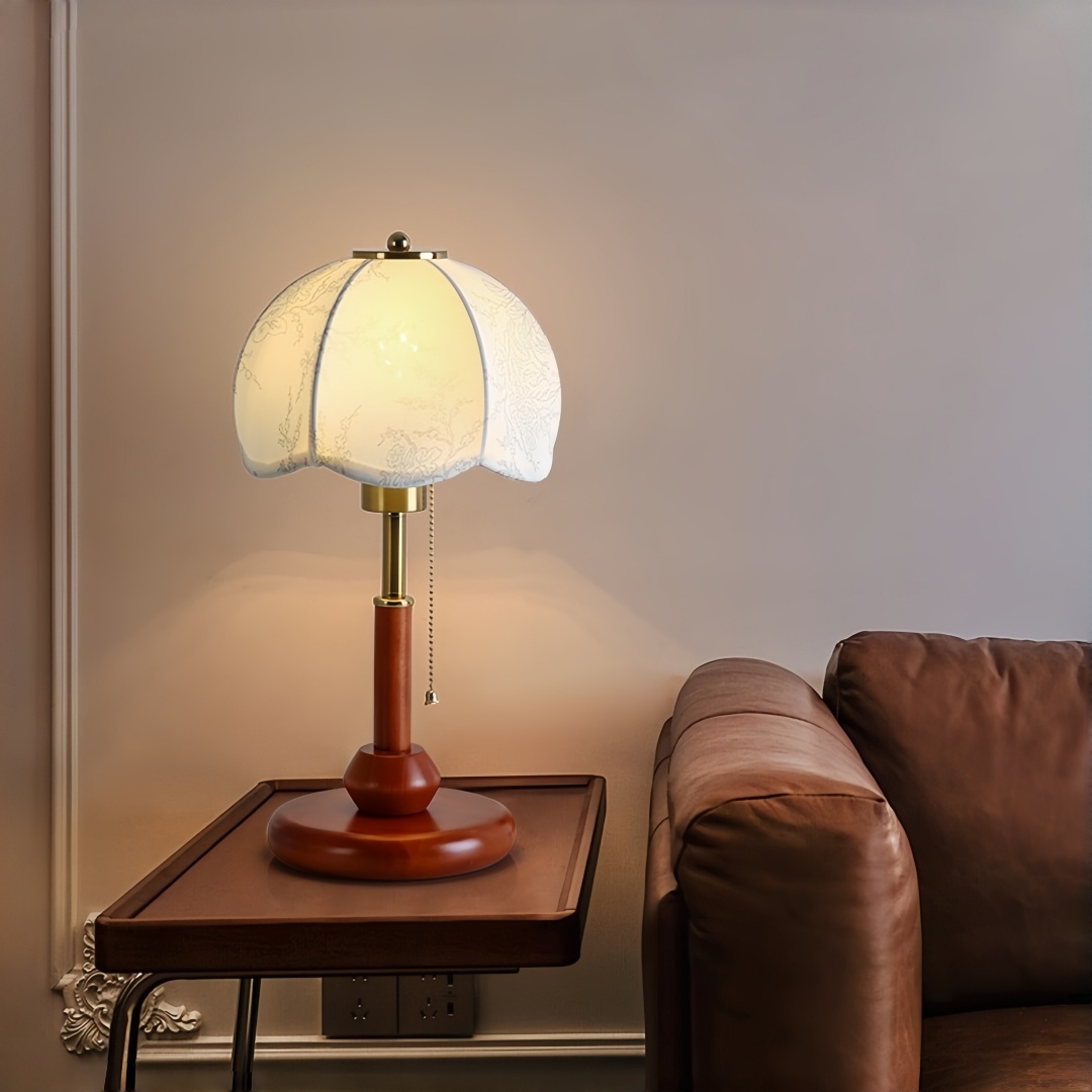 Vintage Scalloped Dome Table L - огляд і ціна Up Lighting Decor